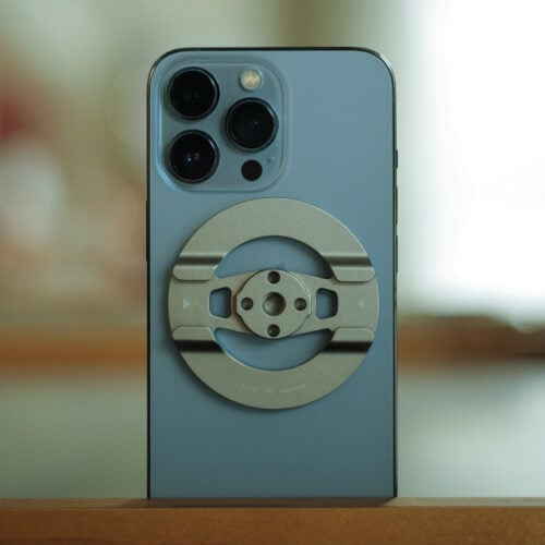 Tilta Universal Magnetic Mounting Bracket (1/4″-20) – Titanium Grey