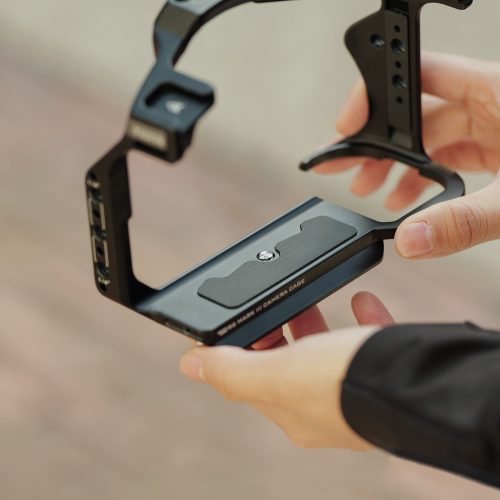 Camera Cage for Canon R6 Mark III Lightweight Kit – Black Camera Cage for Canon R6 Mark III Lightweight Kit – Black